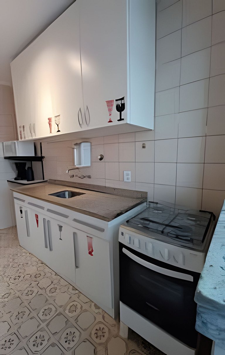 ACADÊMICO - Apê central próximo à UFRGS e parques