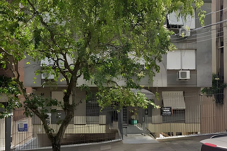 SUPERPRÁTICO-Amplo Apê com Garagem em bairro nobre