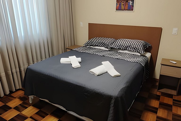 Casa com PiSCiNa, BaNHeiRa e A/C- Centro de Joinville