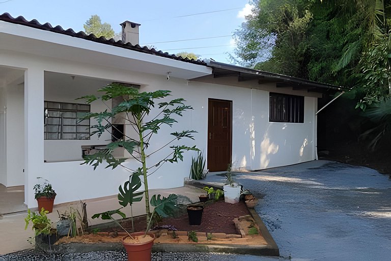 Casa Ecológica com PiSCiNAS super PrivAtiva