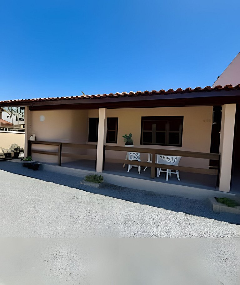 Casa Confortável - 80 metros da Prainha - SFS