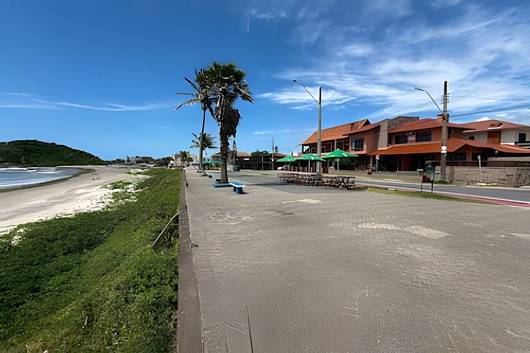 Casa Confortável - 80 metros da Prainha - SFS