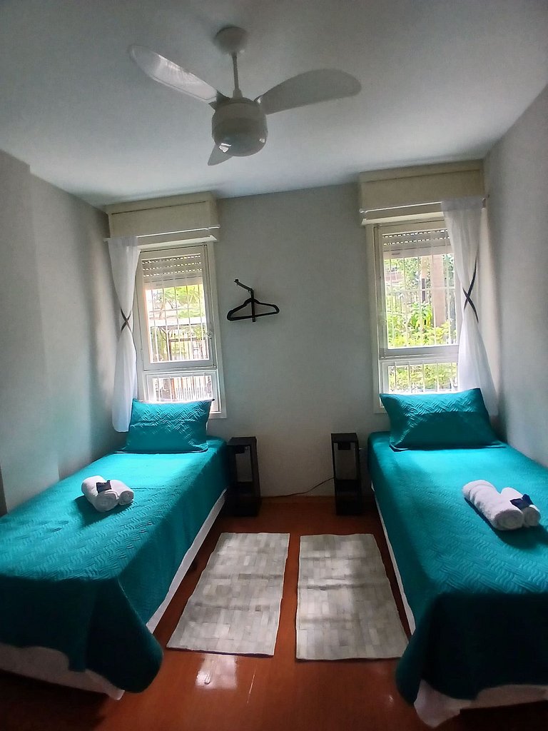 Apê CHARMOSINHO no coração da capital gaúcha