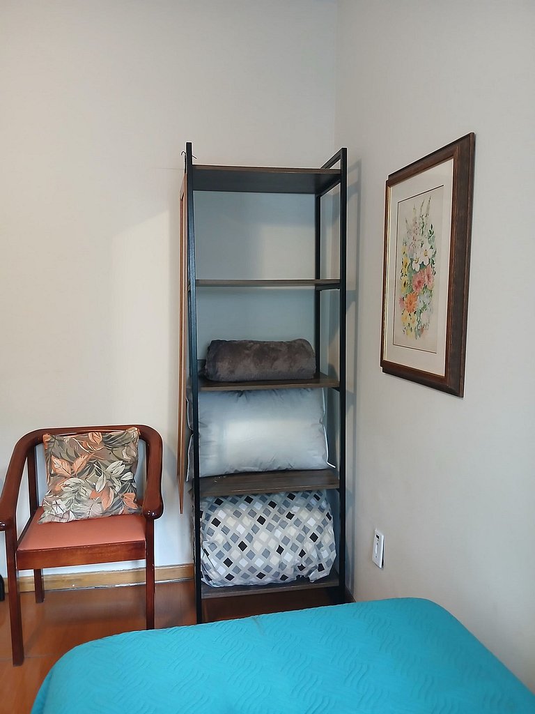 Apê CHARMOSINHO no coração da capital gaúcha