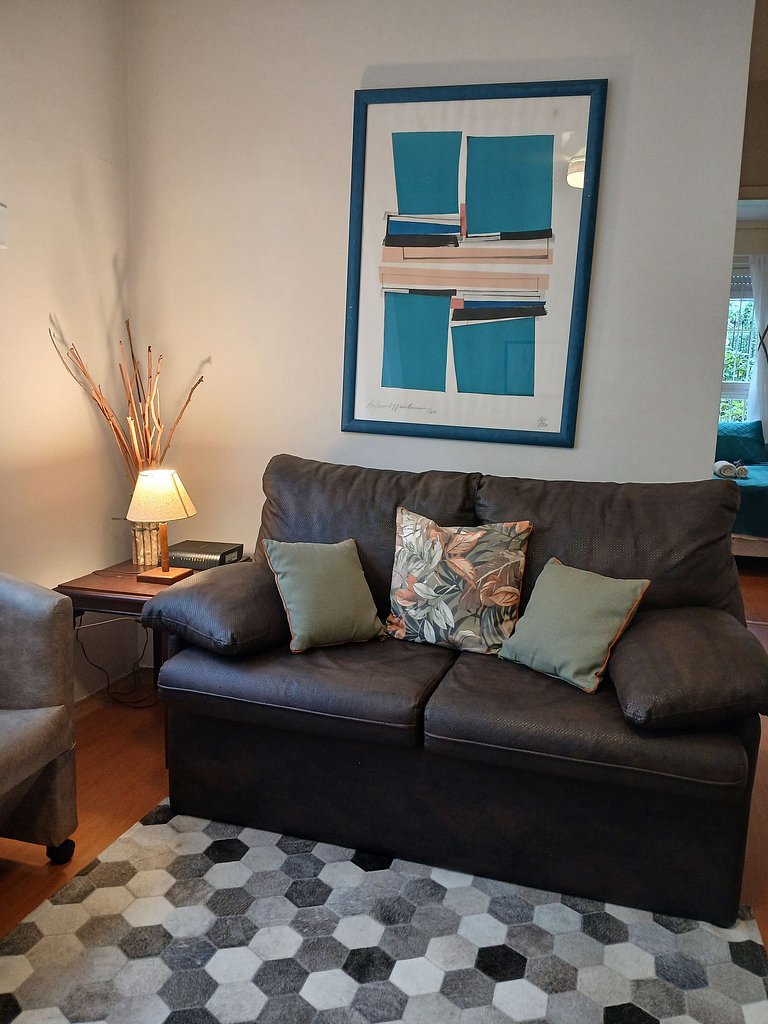 Apê CHARMOSINHO no coração da capital gaúcha